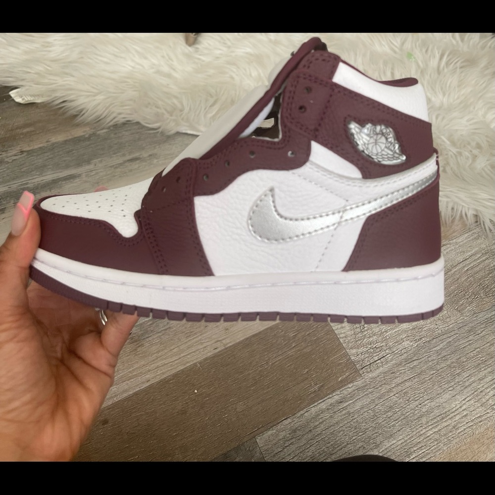 Authentic nike jordan